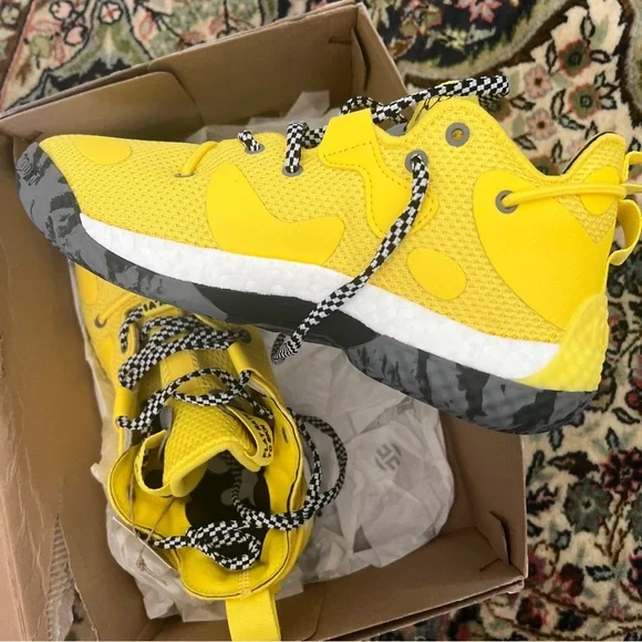 Adidas harden volume 6 taxi basketball shoes size 6 Harden Vol. 6  main image 3
